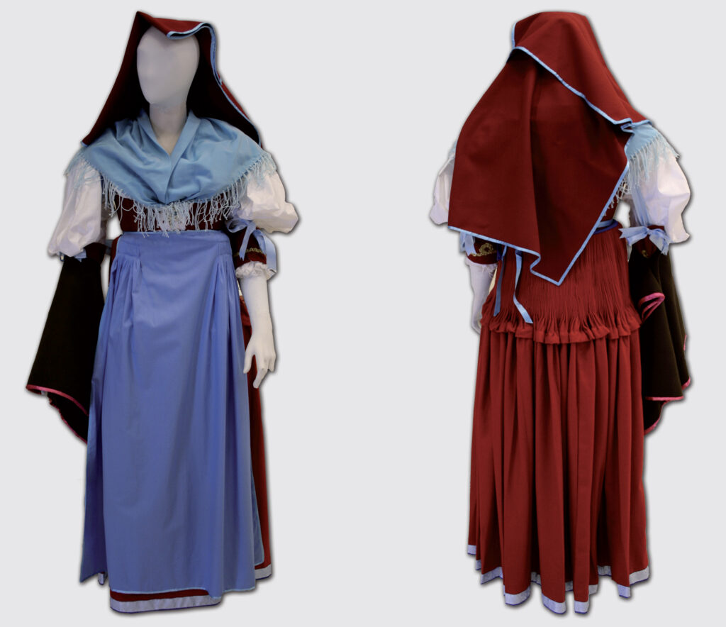 Abito femminile antico quotidiano