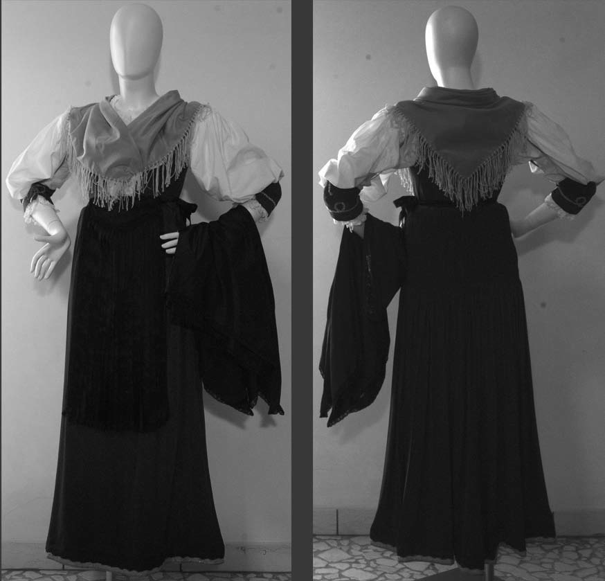 Abito femminile ottocentesco di mezza festa estivo