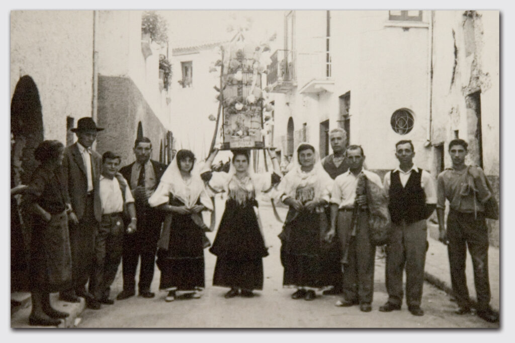 La processione della Cénda